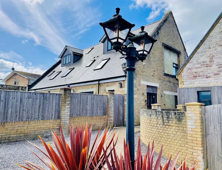 8 Old School Mews, Coastal Period Getaway - Shanklin