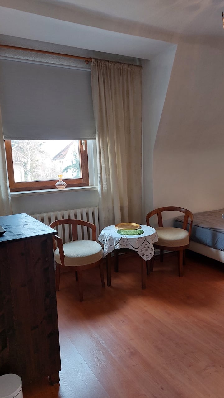Villa Stilvoll Zimmer Mit 2 Einzelbetten+bad - Gotha