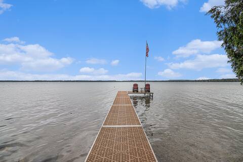 Bear Lake Bliss - 3bd/2ba Lakefront & Private Dock