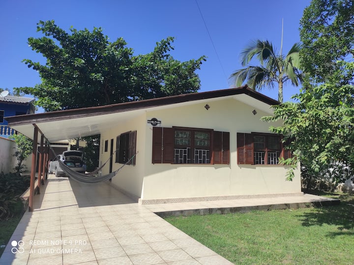 Casa De Férias A Apenas 4 Minutos A Pé Do Mar - Matinhos