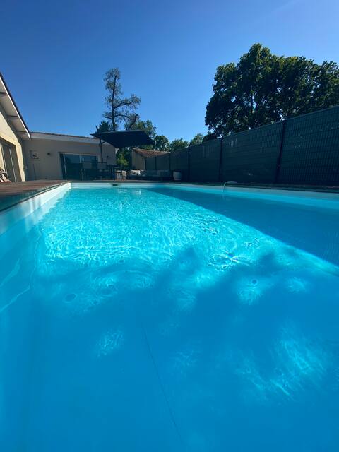 180 m² air-conditioned house ideal for friends/family