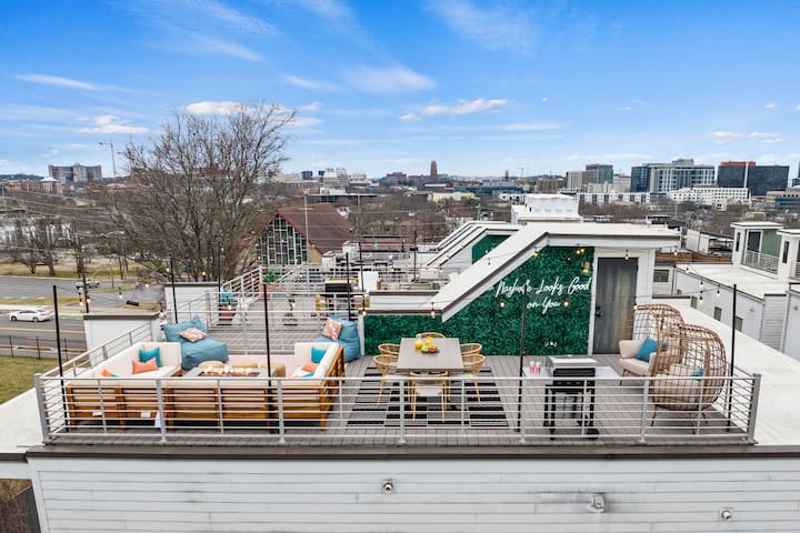 Luxury Gulch Home x Rooftop + Firepit + DT Skyline