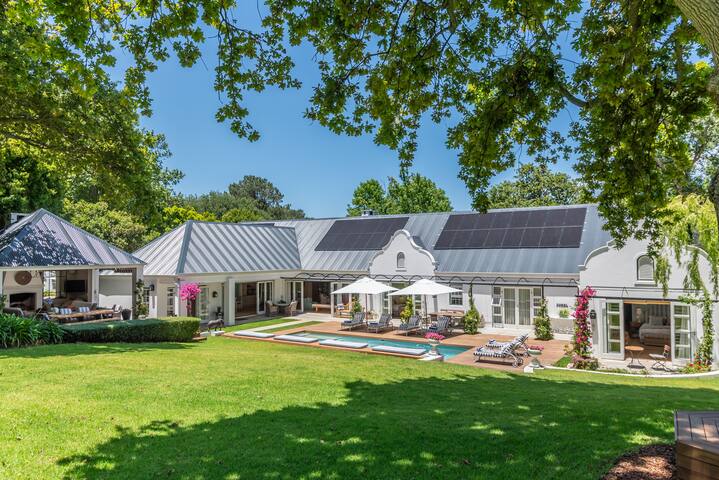 Hohenhort Villa – heated pool -back up power gallery image 4