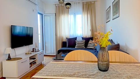 Popular Airbnb listing: Budva City De Lux in Golubovina