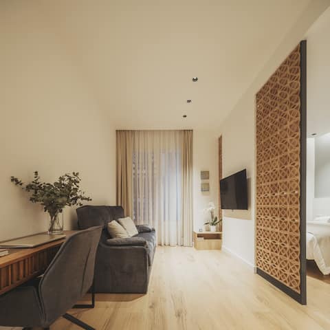 Airbnb con mejor rendimiento: Mosaic Apartments - Blue Faience en Camins Al Grau