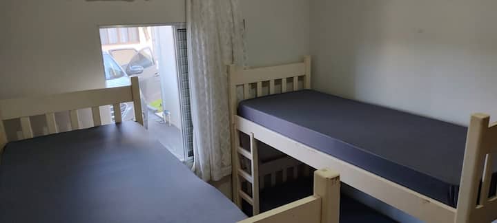 غرفة النوم 2