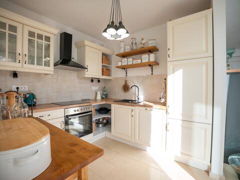 Popular Airbnb listing: Lovely Villa Elisa with pool & stunning sea view in Bajčići