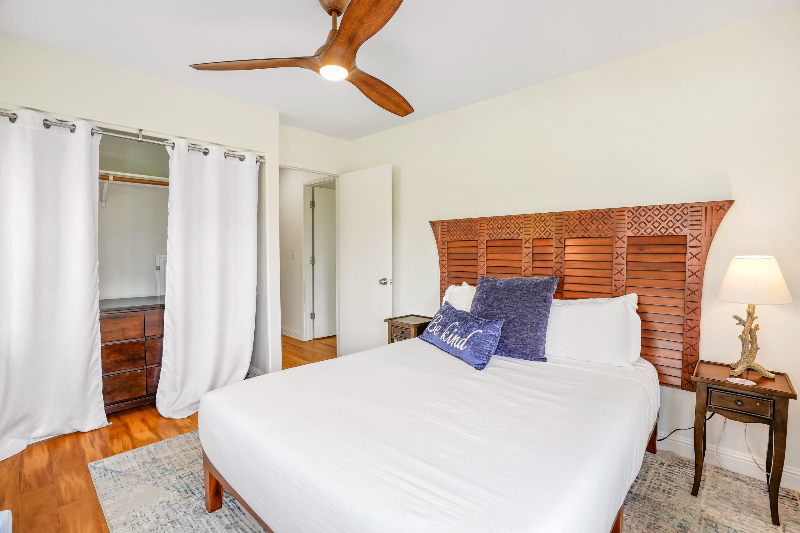 Home in Princeville · ★4.91 · 3 bedrooms · 3 beds · 2.5 baths - Image 18