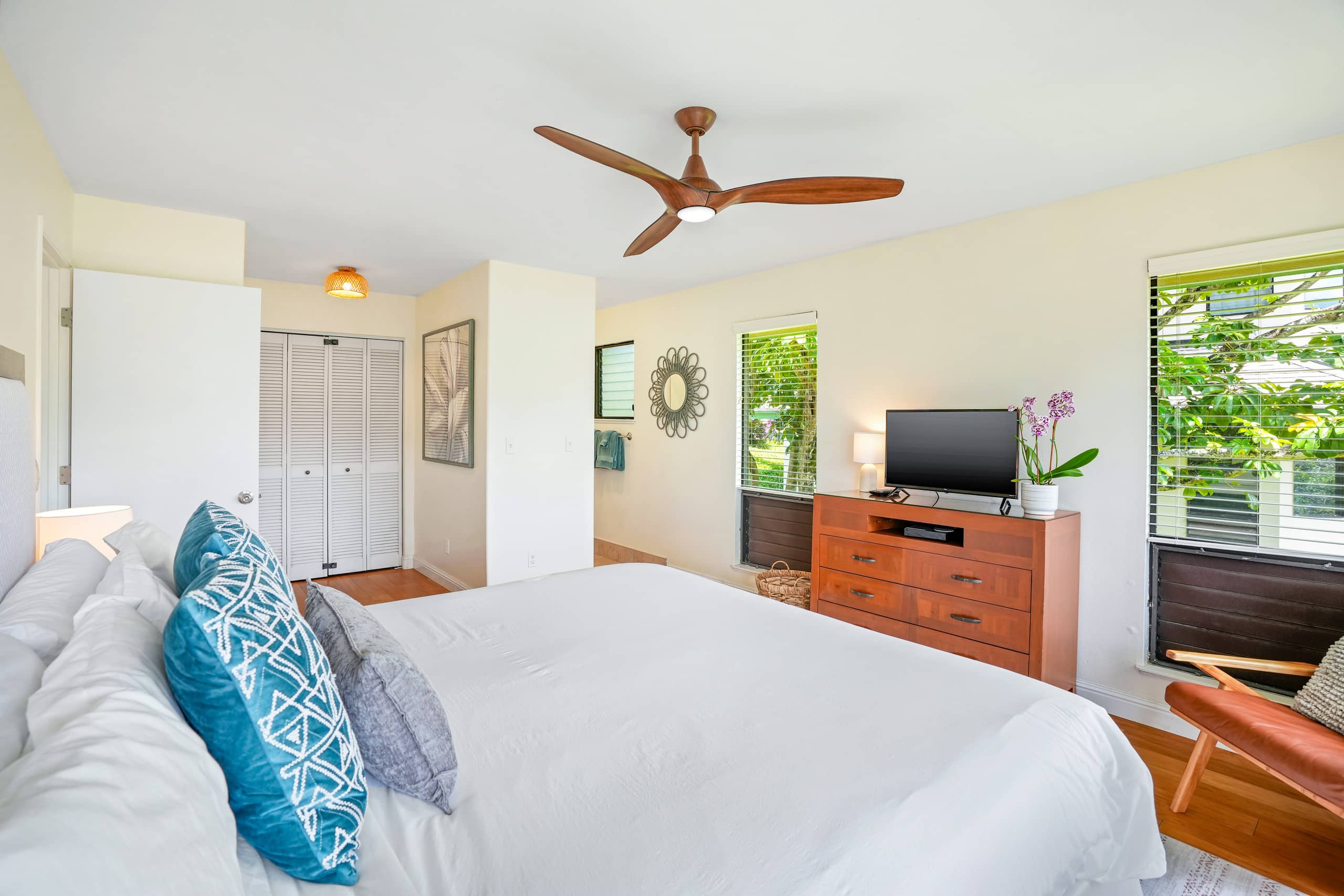 Home in Princeville · ★4.91 · 3 bedrooms · 3 beds · 2.5 baths - Image 14