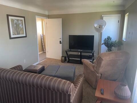 3 BR + 1 BA + Free Parking TV WiFI Kitchen #6L