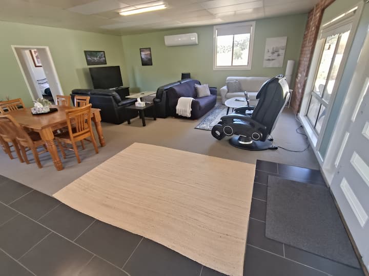 Relaxing Rural Retreat - Wagga Wagga