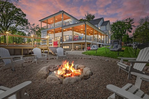 NEW Luxury, Lake Geneva POOL+2 HotTubs+Sauna+Games