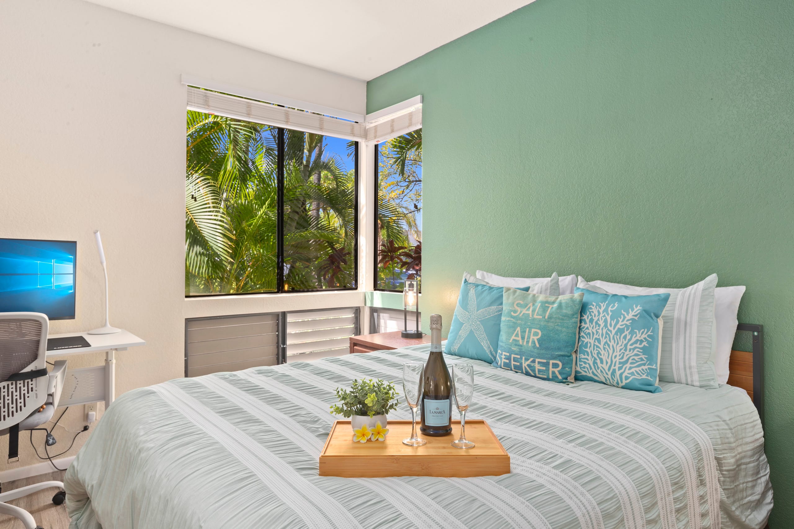 Amazing location! Chic Maui Getaway (ground floor) - Image 20