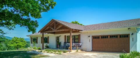 Dream Retreat w/Great Views