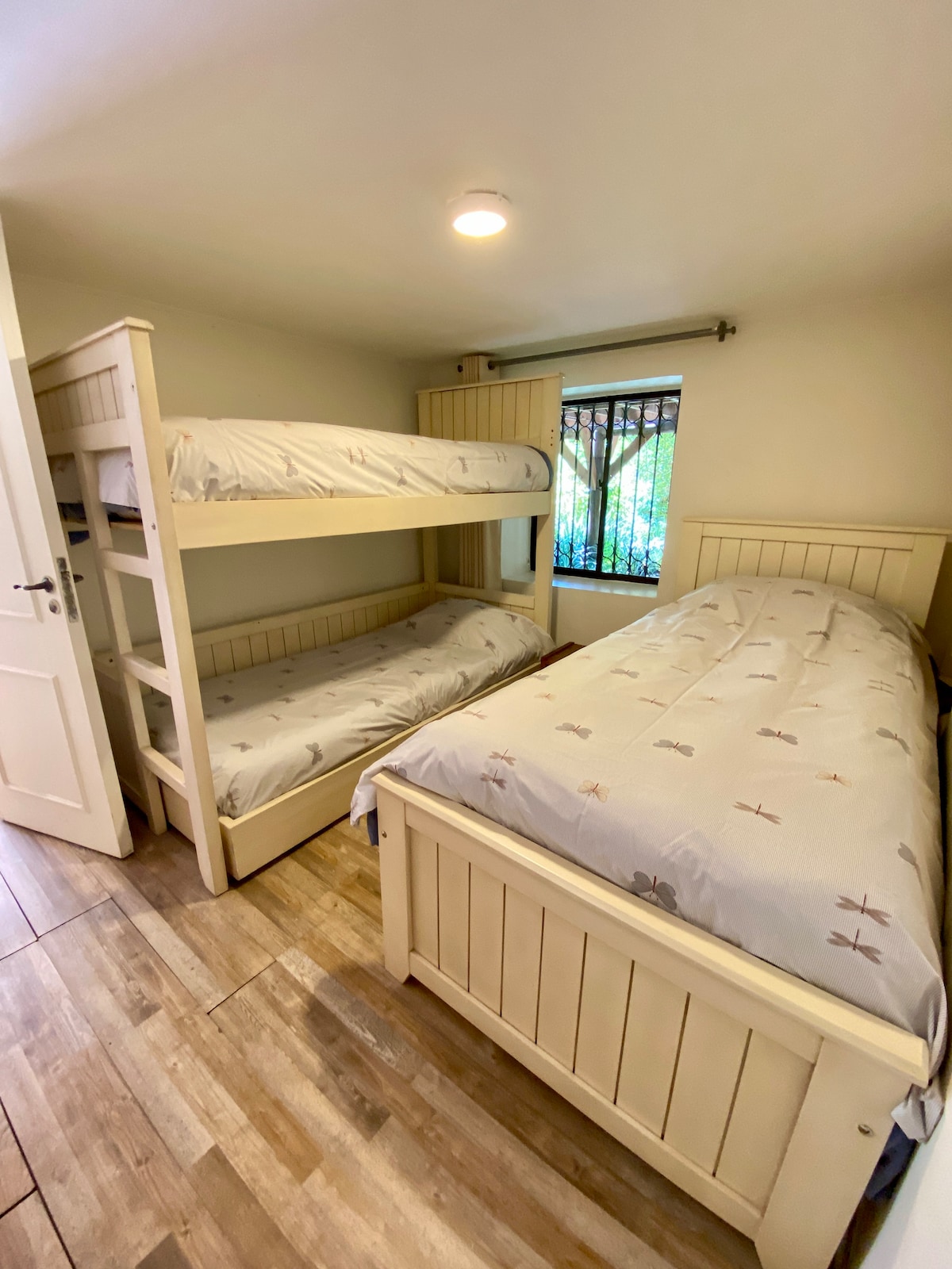 غرفة النوم 6