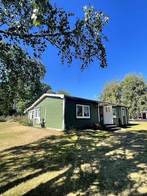 Summer cottage on the east coast