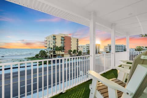 Duo Dwellings, Views Galore