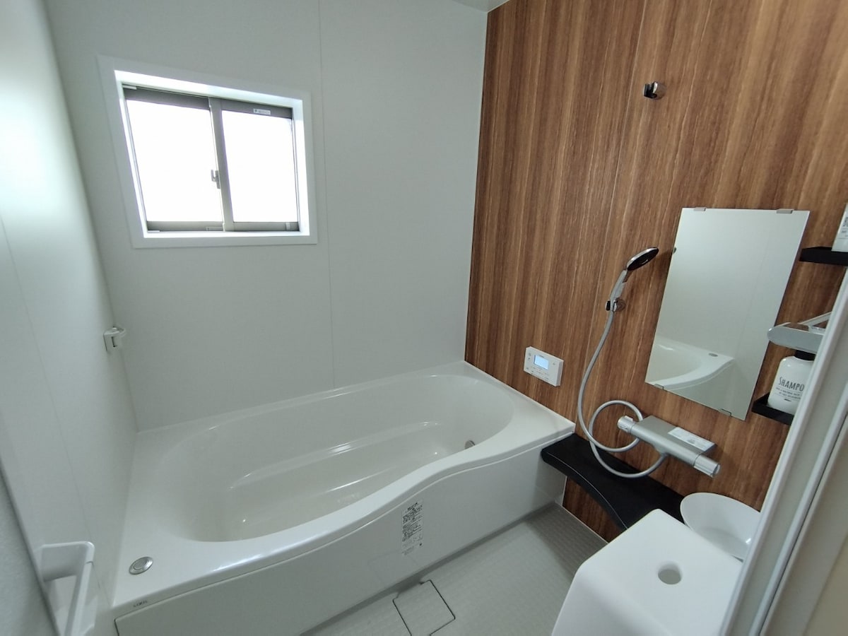 最新式・綺麗なバスルーム