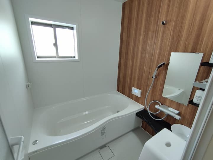 最新式・綺麗なバスルーム