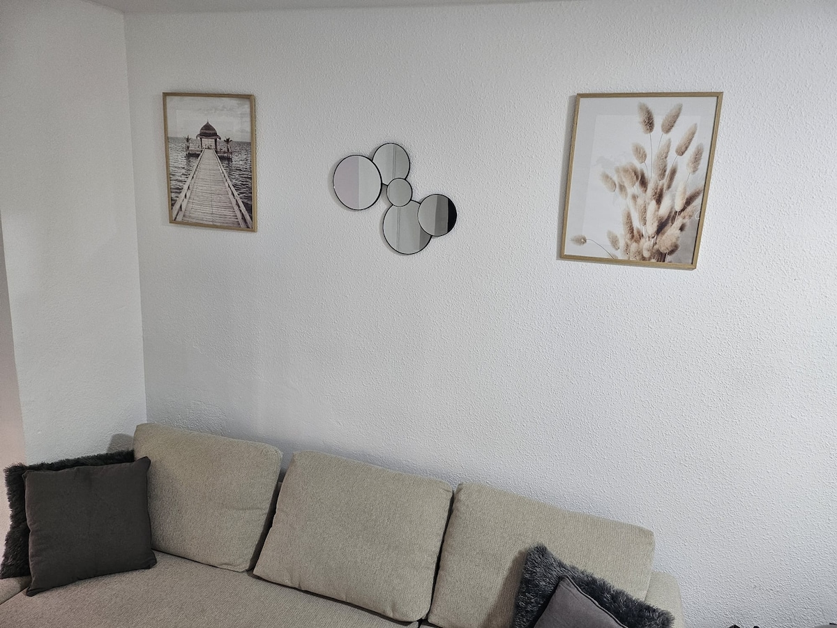 Successful Airbnb property: Ground floor apartment with terrace connection to the garden in Torrevieja