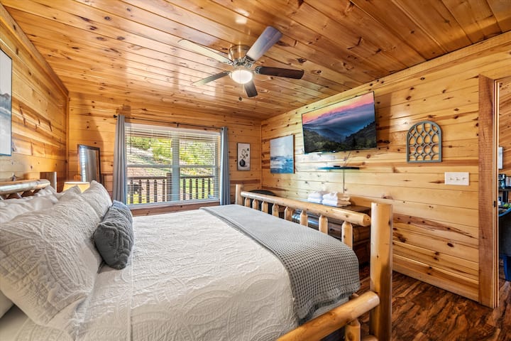 Rest up in our beautiful king bed in our 2nd Master Suite, or just lay back and watch a movie on our 55"Roku TV. This bedroom boasts a walk in closet and private full bathroom with tub/shower combo.