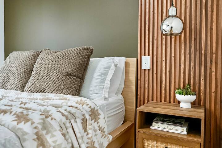 New 6 Bdrm 4 Bthrm by Airport NJPAC American Dream gallery image 3