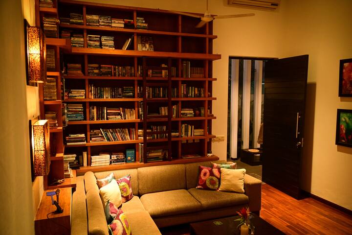 Living room image 4