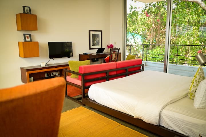 Bedroom 1 image 2