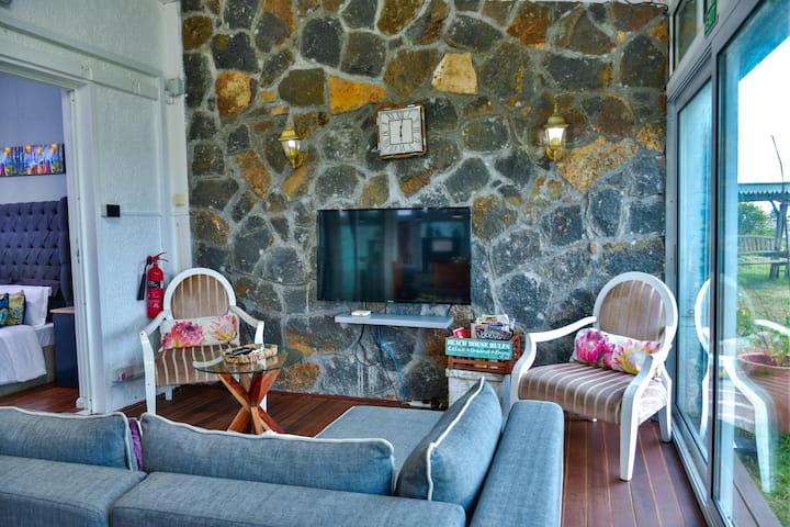 Seavilla (Stunning Views , Garden ,Pool) - 模里西斯