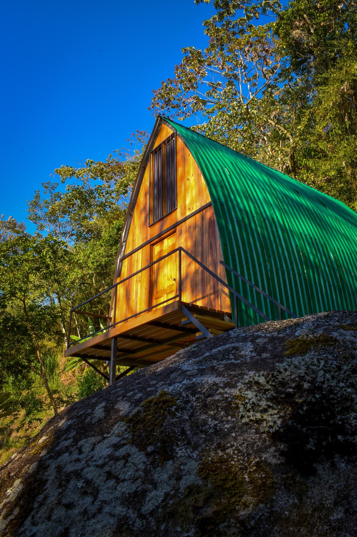 Unique cabin facing the fresh Cedral-lugar river - Cabins for Rent in ...
