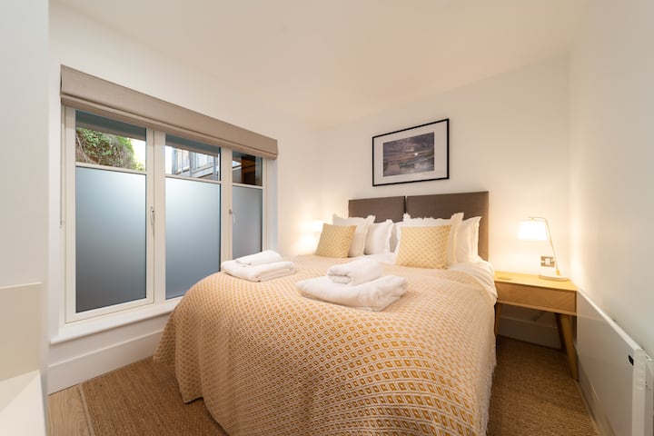 Après une journée à explorer Lynmouth, détendez-vous dans votre chambre confortable et isolée.