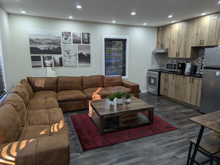 Ottawa’s Getaway & Family Space. Near Calypso Park - Ottawa