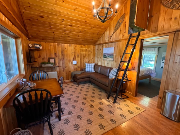 Rangeley Lakefront Cabin. Boat Dock. Close To Town - Rangeley, ME