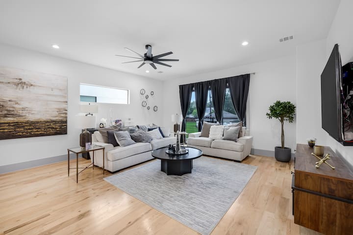 Modern Luxury Home Dallas + Rooftop +Downtownviews - Dallas, TX