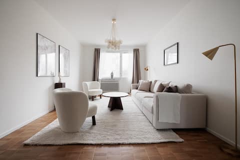 Inviting apartment w/ balcony in calm suburb