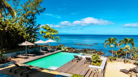 Oceanview Nest with pool in Tamarin