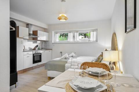 Casa Oasis I: Modern, TV & Nespresso