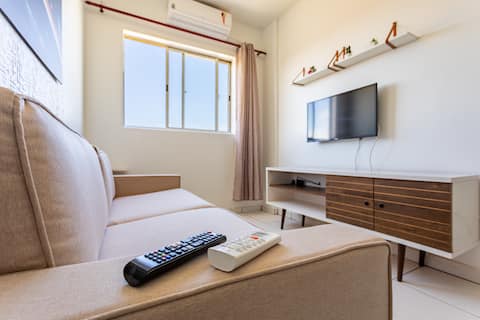 11 km from the airport, parking, free view, air conditioning.