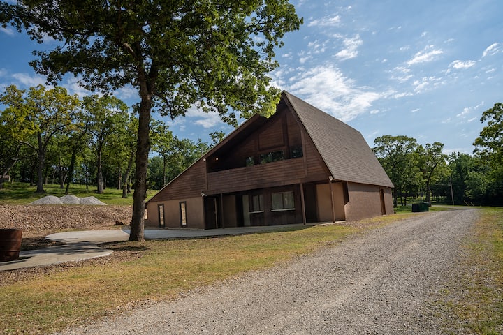 The Lodge At Mimosa Place: - Truman Reservoir, MO