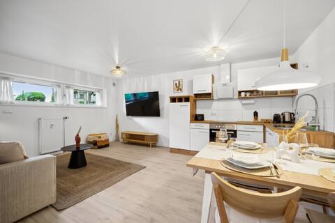 Casa Oasis IV: Modern, TV & Nespresso
