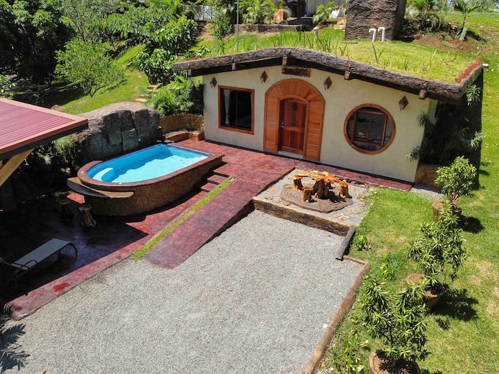 Casa Hobbit (Casa 4) "Los Lagos Casas De Campo" - Costa Rica