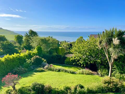 Stunning Charmouth Bay views!