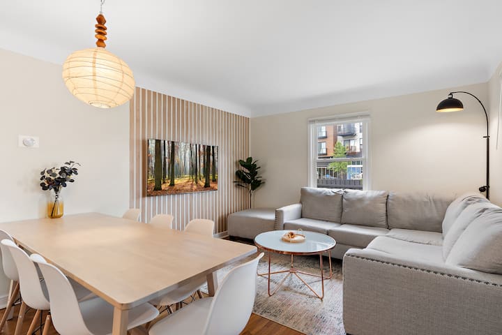 Kid Friendly, Playset, Karaoke, Walk&Biking Heaven