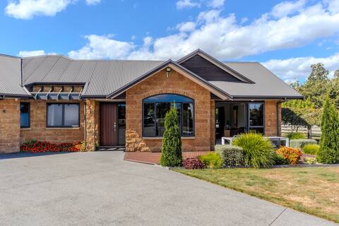 Pirongia Guesthouse
