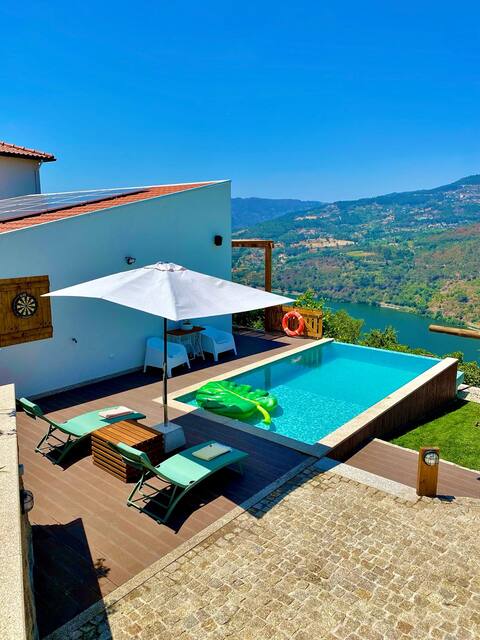 Douro Brothers | Casa Maria - heated infinity pool