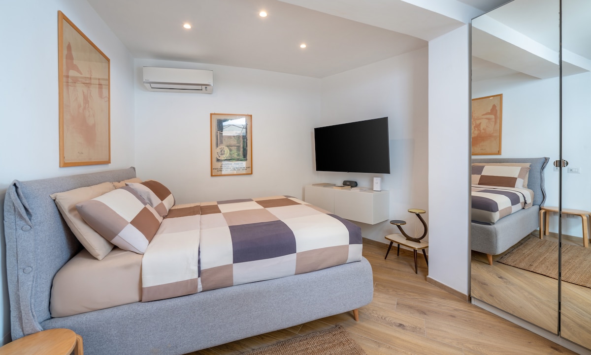 Sehemu ya kitanda yenye kitanda mara mbili sentimita 160 x sentimita 200