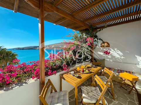 Beachfront Cycladic House