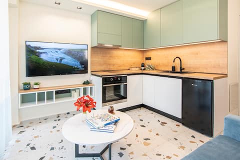 Successful Airbnb property: Almasi Luxury Suites Emerald in Περιφερειακή Ενότητα Έβρου