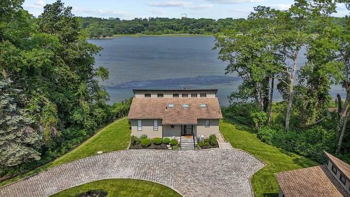 The Aquarius Narragansett, RI Waterfront Property