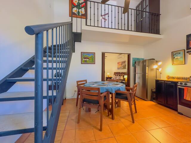 Casa Shearwater – Modern Loft Near the Beach